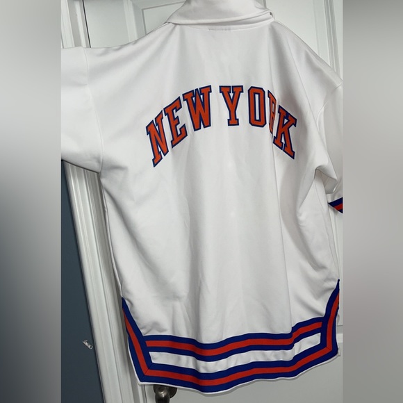 Authentic New York Knicks Pre-Game Button Up- Rare - Picture 2 of 8